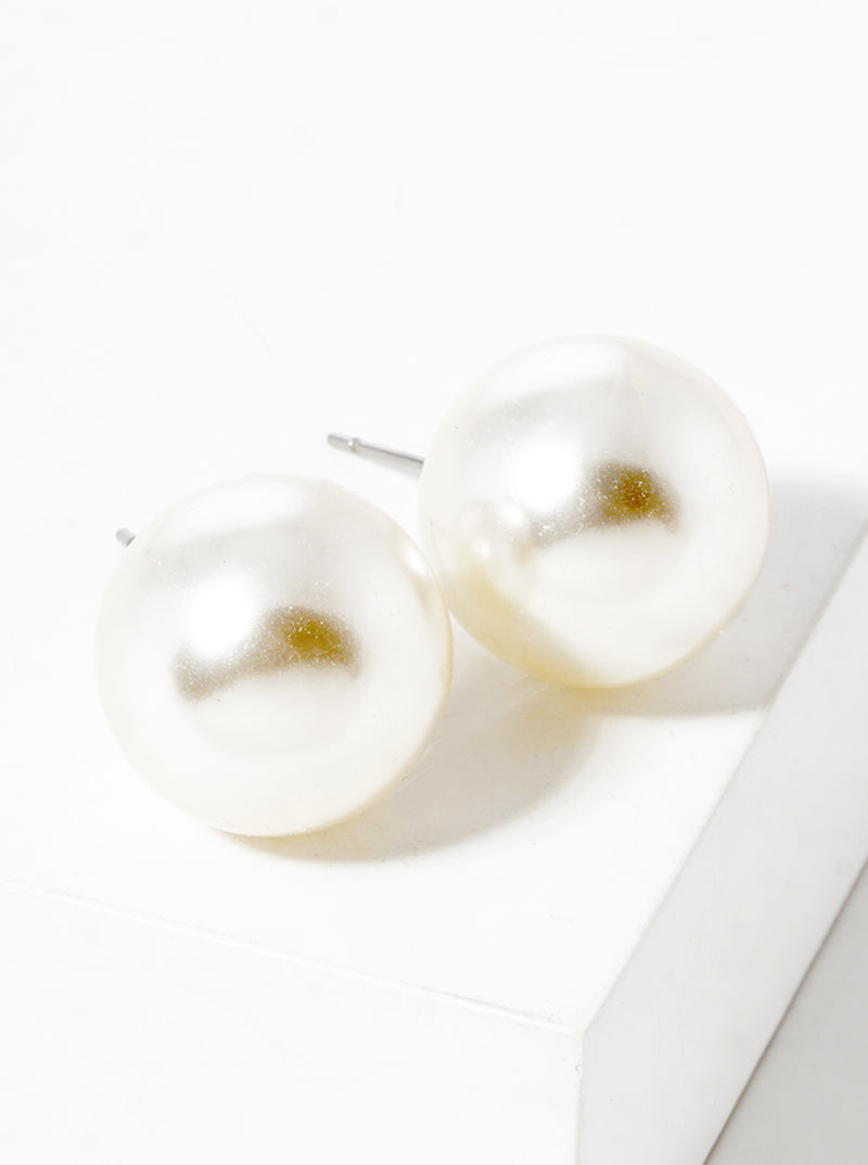 18mm Pearl Post Stud Earrings