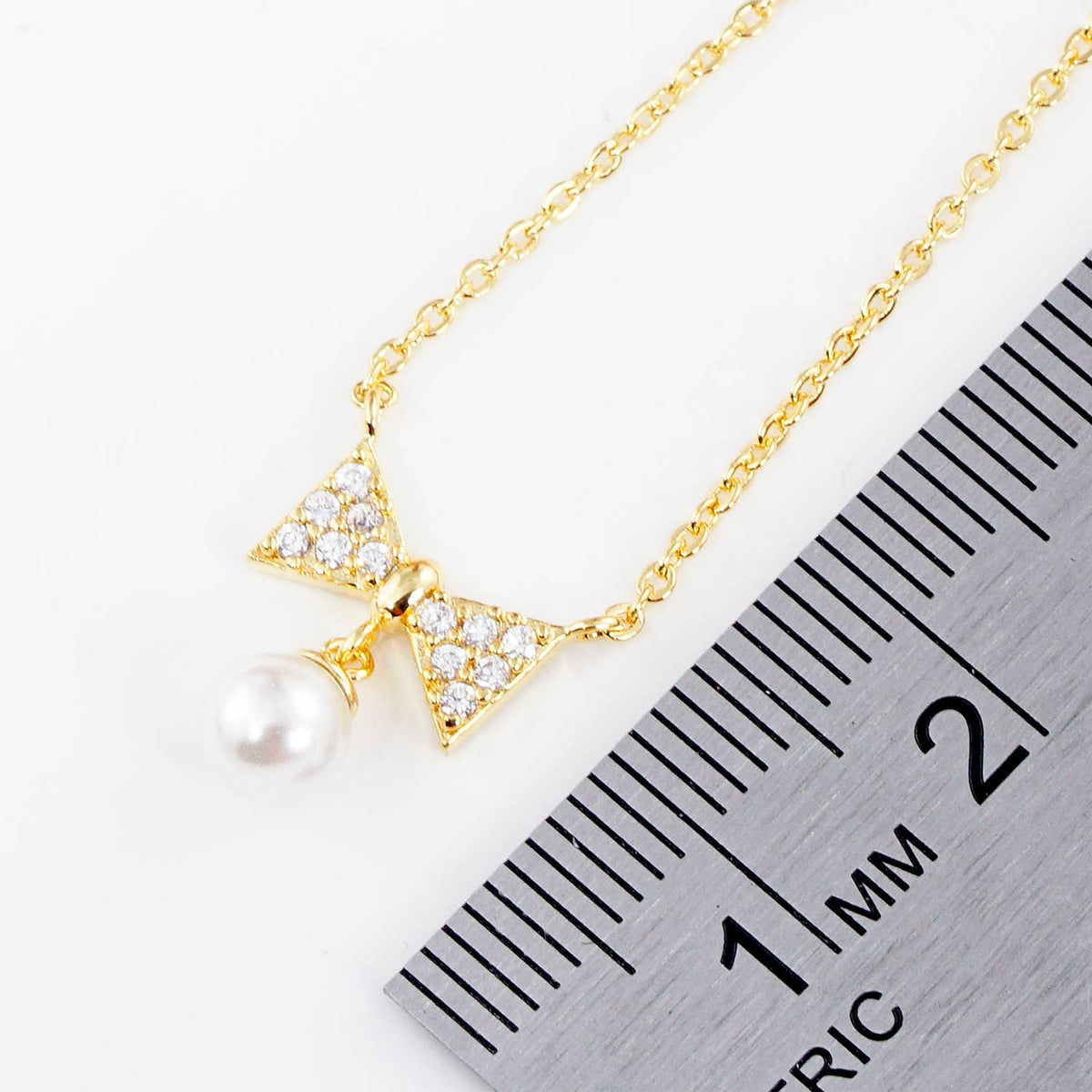 Dainty Bow and Pearl Bridesmaid Necklace