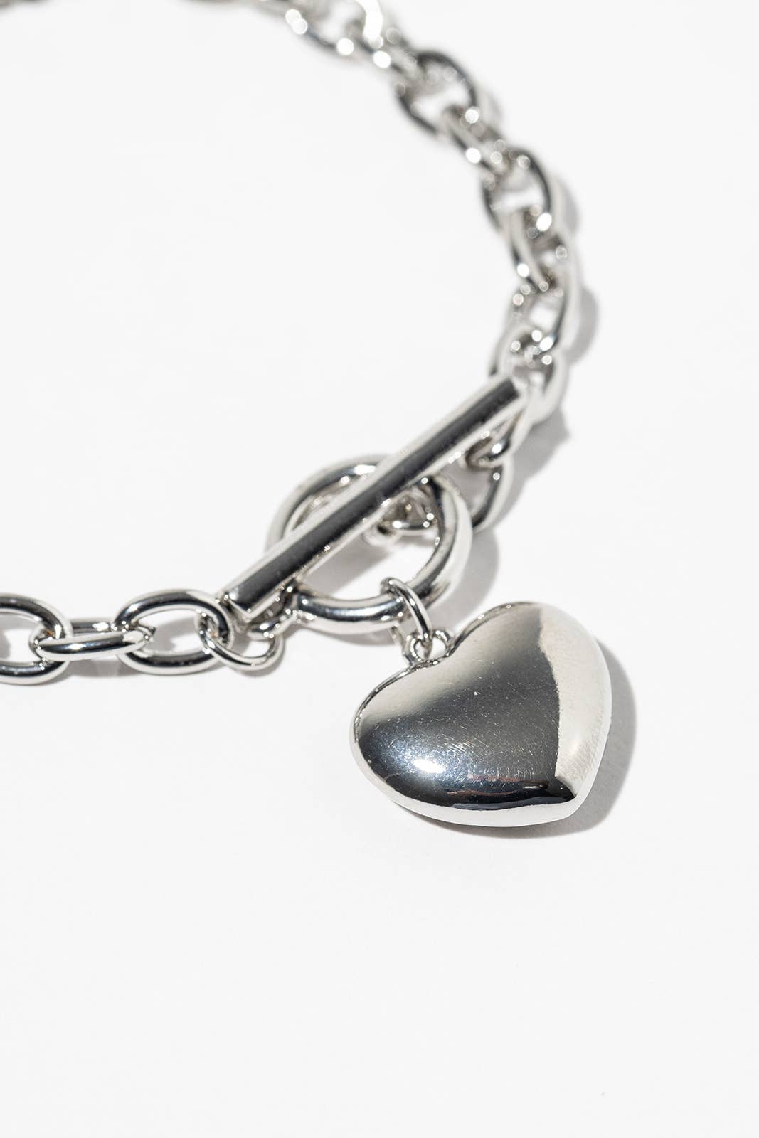 Chunky Chain Heart Bracelet with Magnetic Easy-Clasp