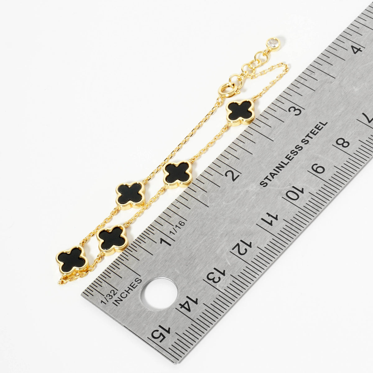Elegant Clover Charm Chain Bracelet