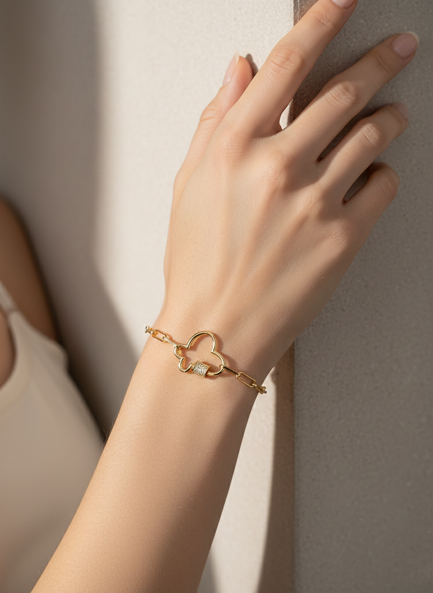 Minimalist Carabiner Clover Bracelet