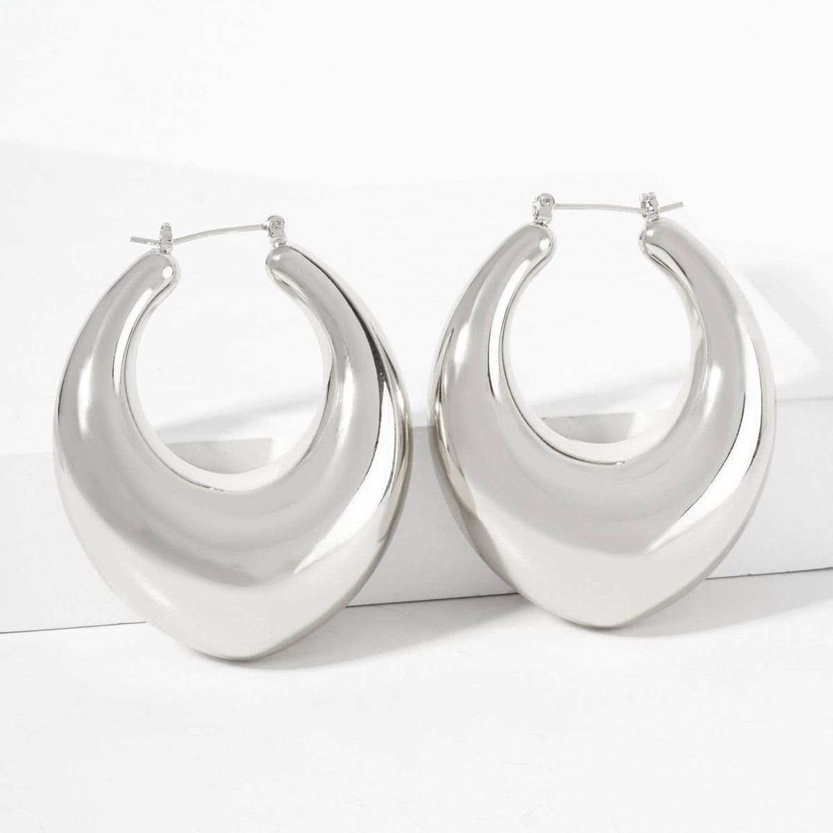 Polished Brass Hollow Tapered Round Tube Hoop Earrings