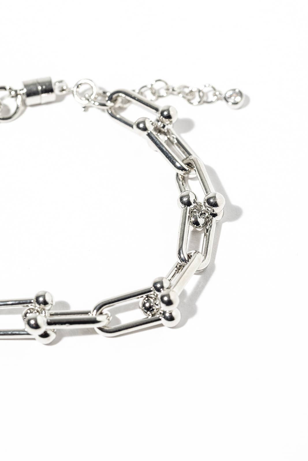 Effortless Magnetic Clasp U-Link Chain Bracelet