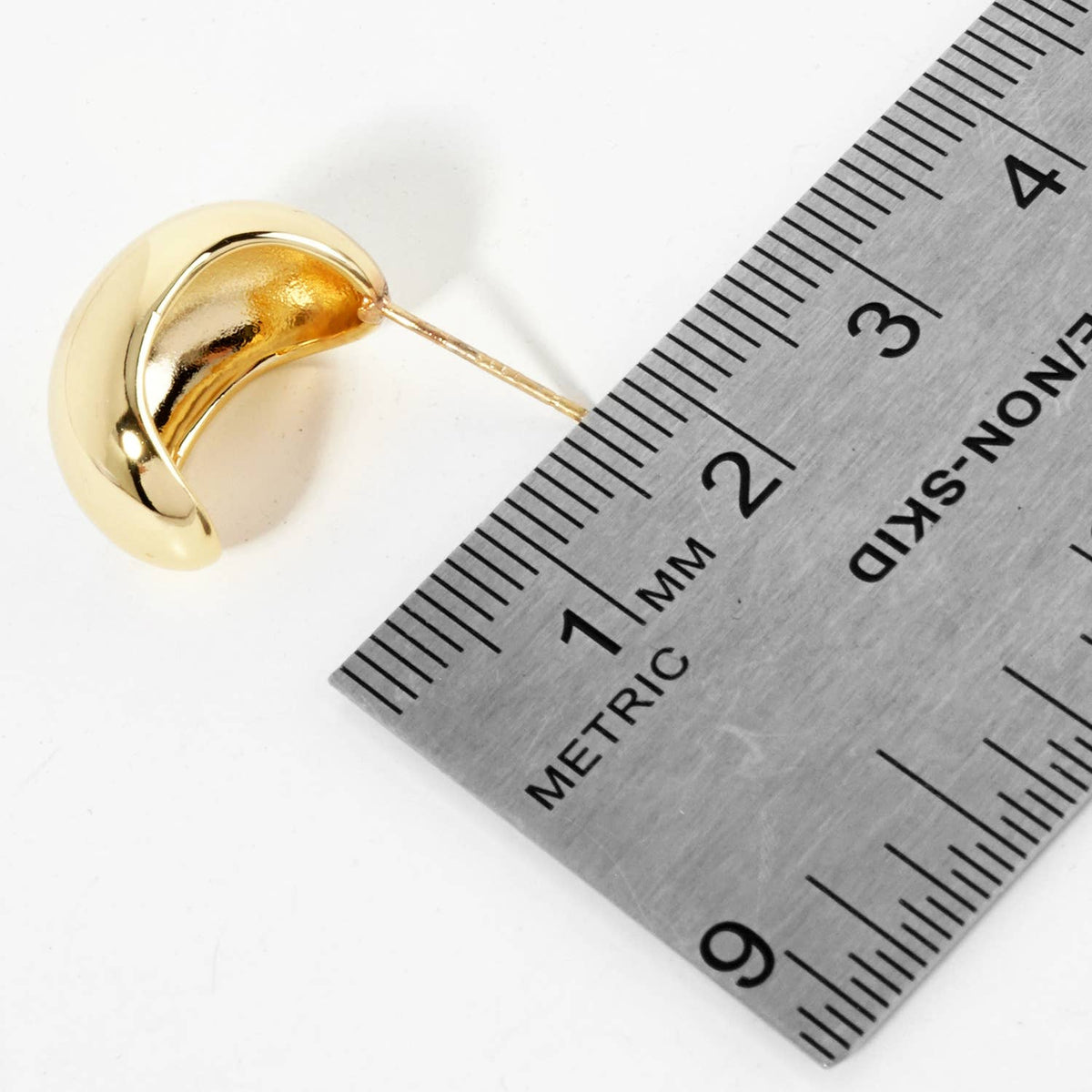 18K Gold Dipped 18mm Curved Oval Post Earrings