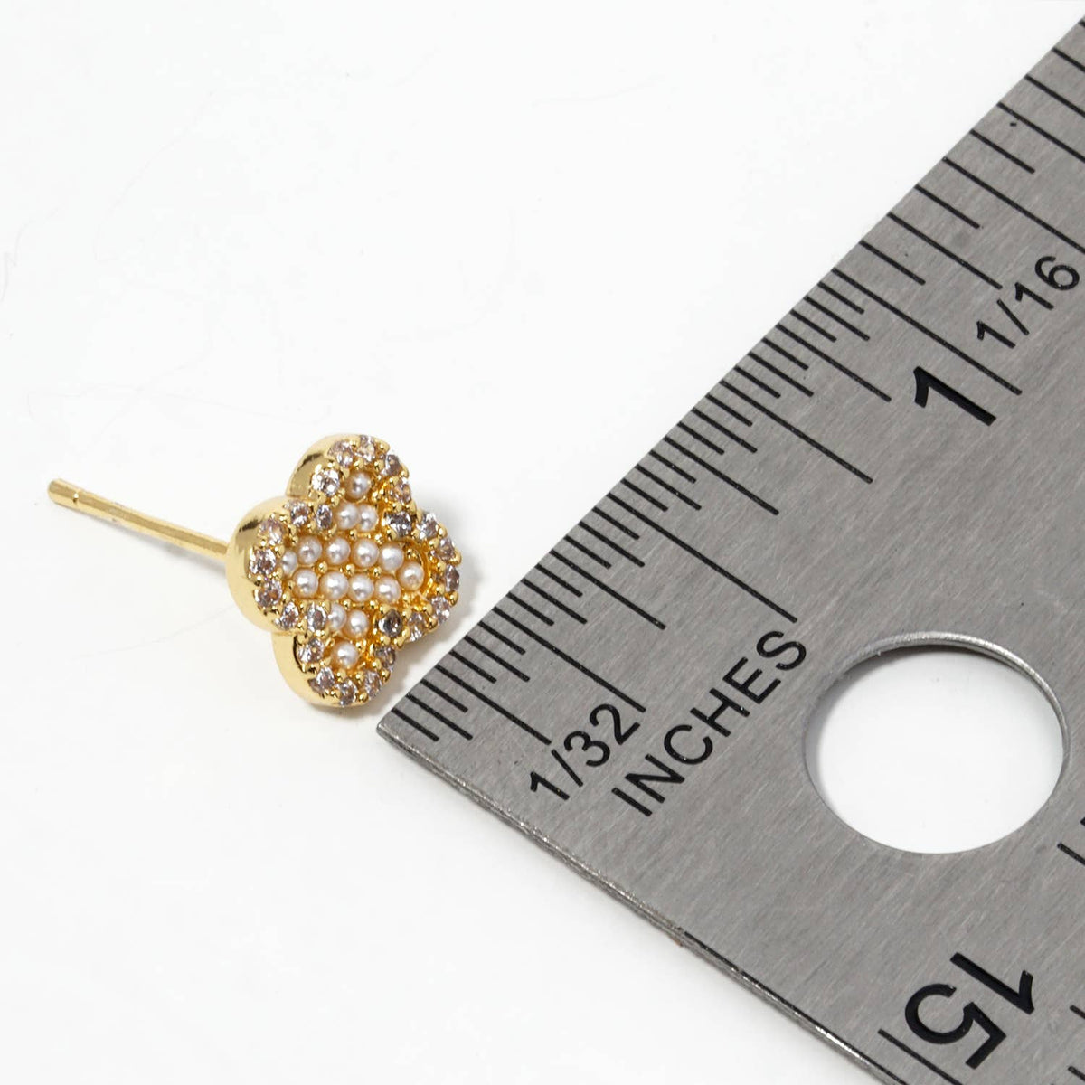 Dazzling Clover Pearl Stud Earrings