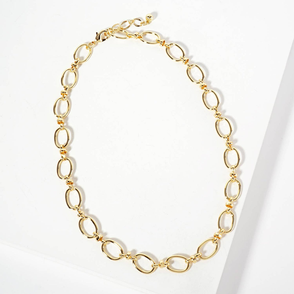 Oval-Shaped Polished Brass Chain Necklace