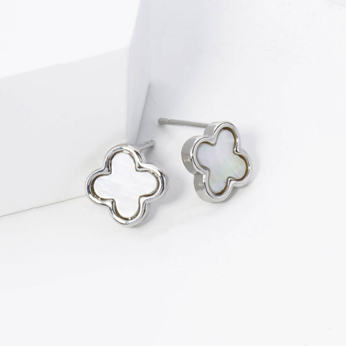 18K GOLD DIPPED 9MM QUATREFOIL STUD EARRINGS