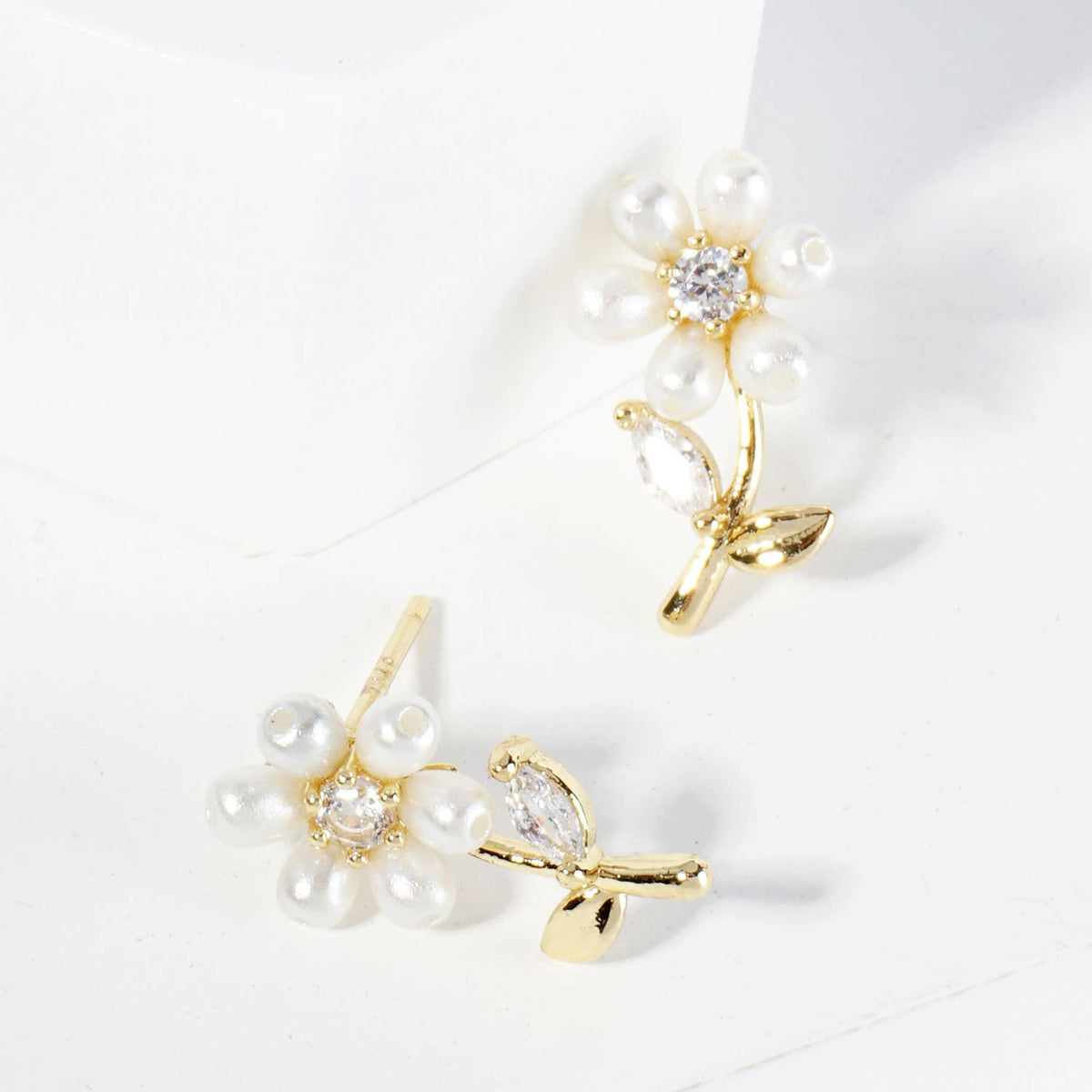 Pearl Cubic Zirconia Flower Stud Earrings / 18K Gold Dipped