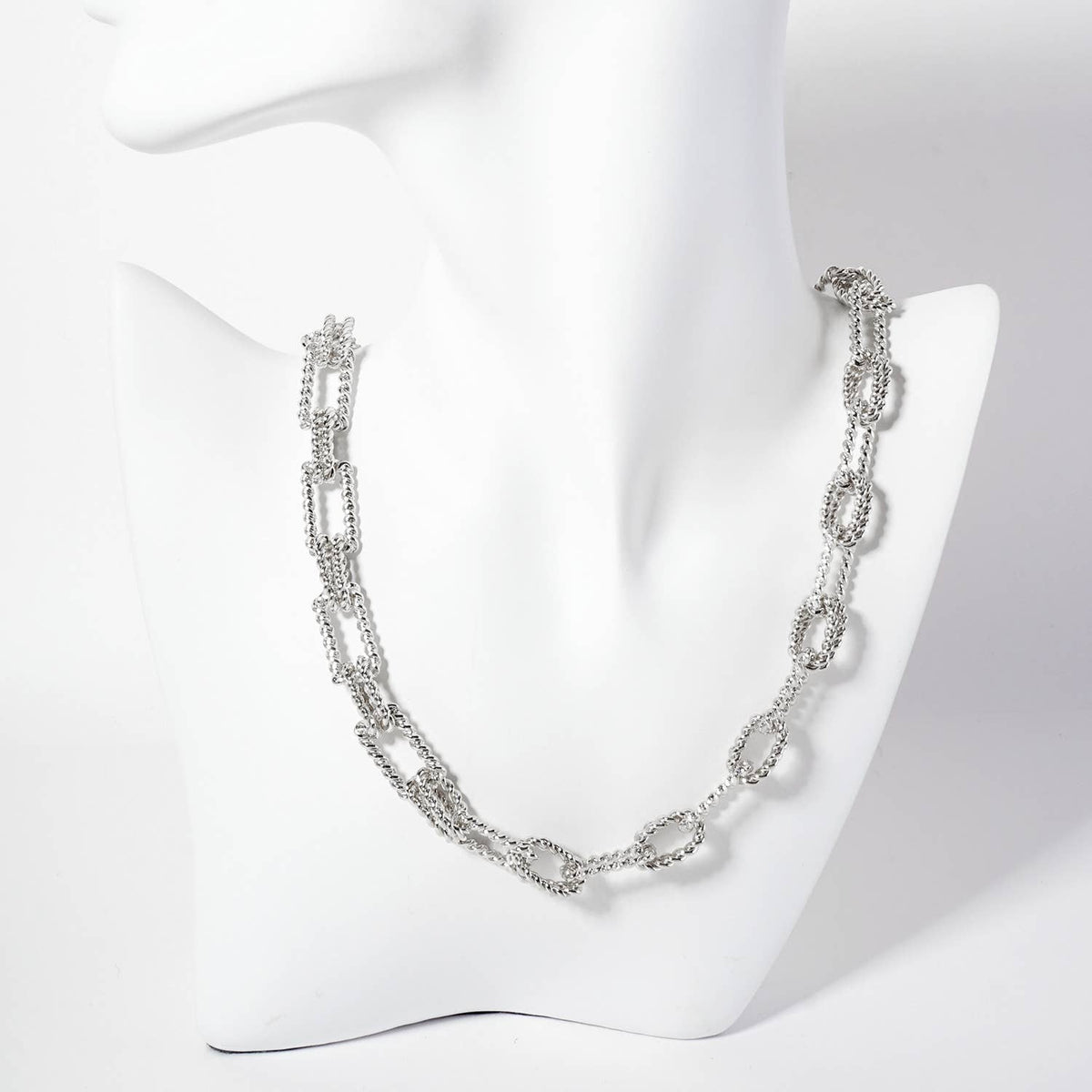 19-15mm Rectangle-Shaped Rope-Texture Chain Necklace