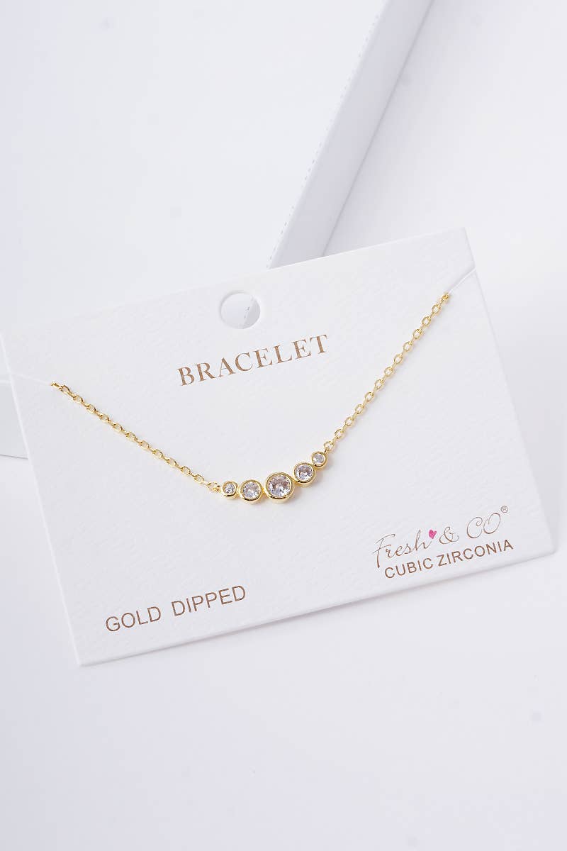Graduated Bezel-Set Cubic Zirconia Chain Bracelet