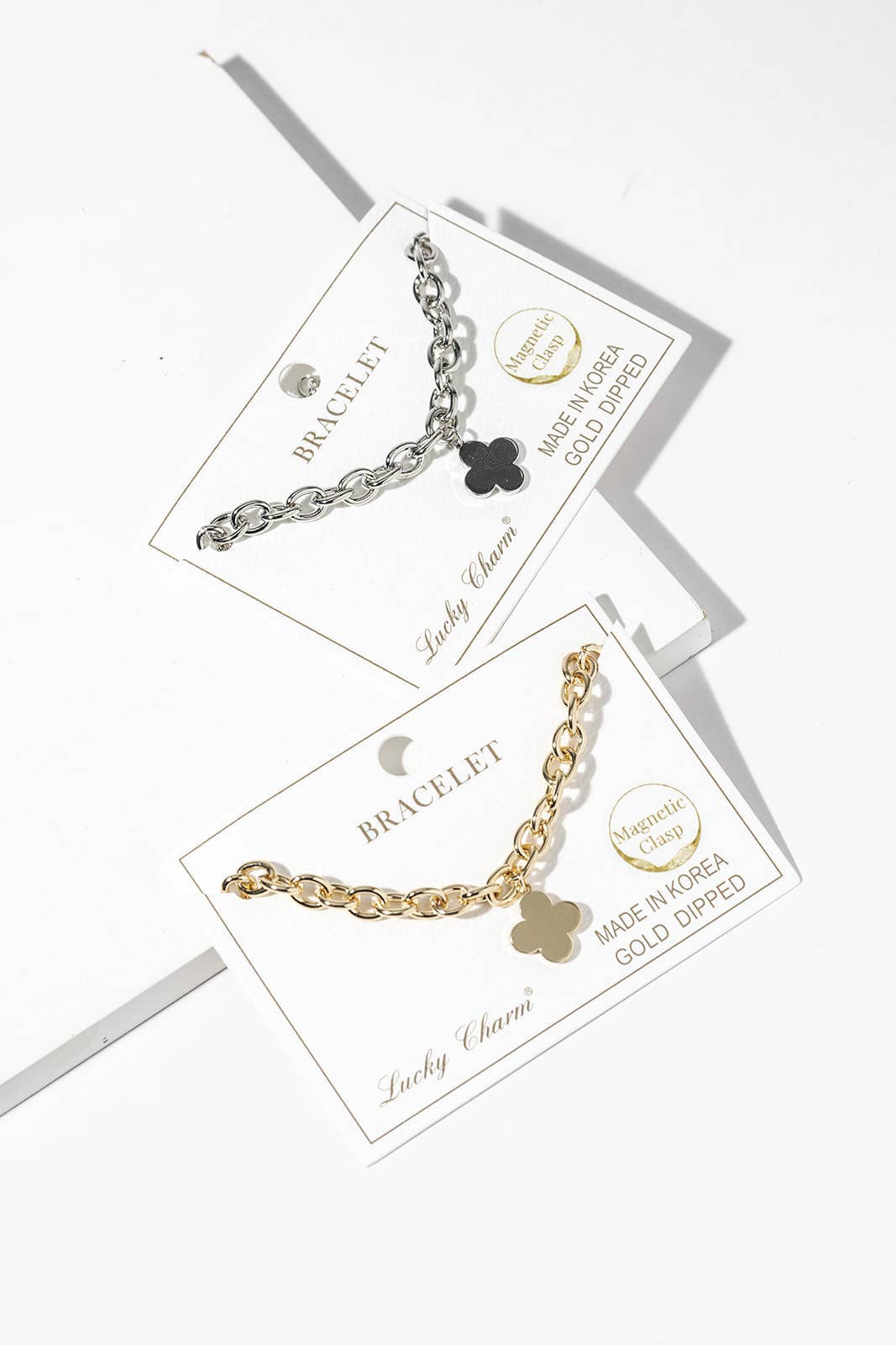 Minimalist Clover Charm Link Bracelet with Magnetic Clasp
