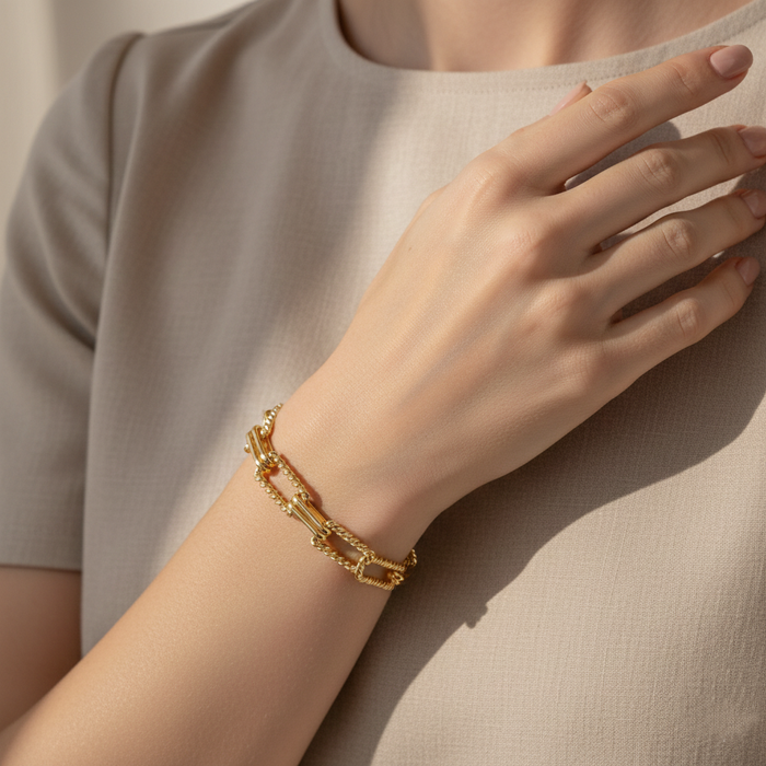 Textured U-Link Chain Bracelet
