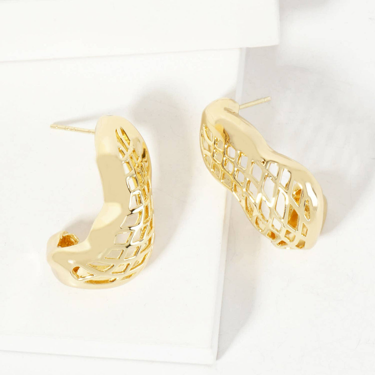 Filigree 25mm Organic-Shaped Hoop Earrings