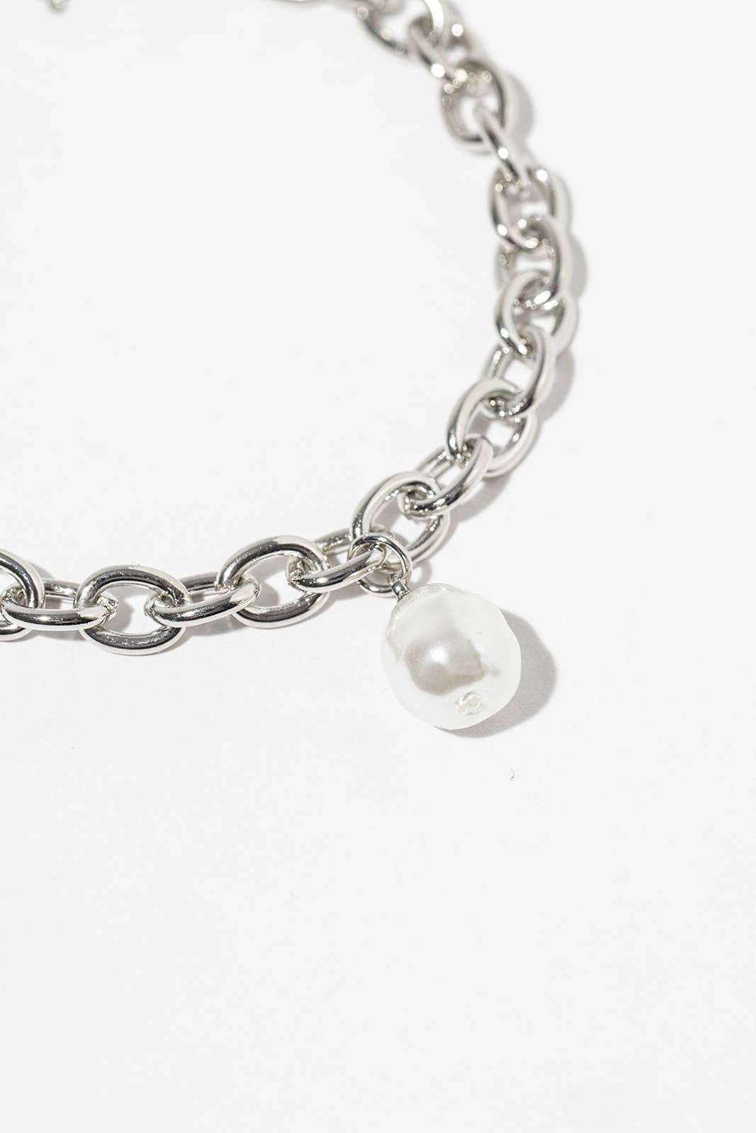 Magnetic Clasp Chunky Link Bracelet with Pearl Charm