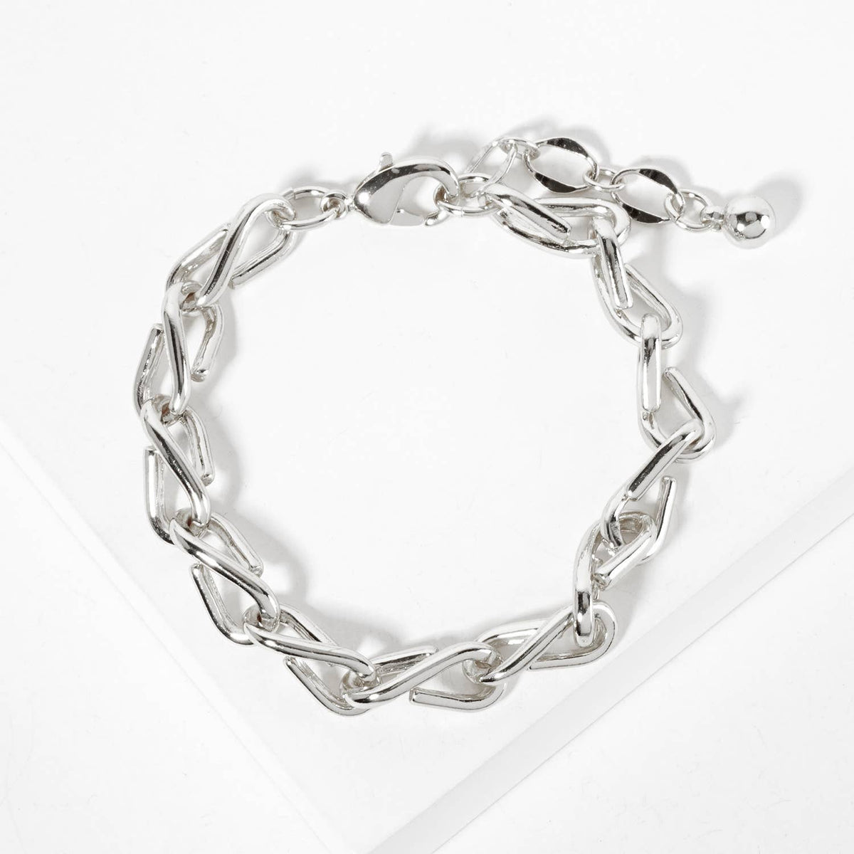 Minimalist Twisted Link Chain Bracelet