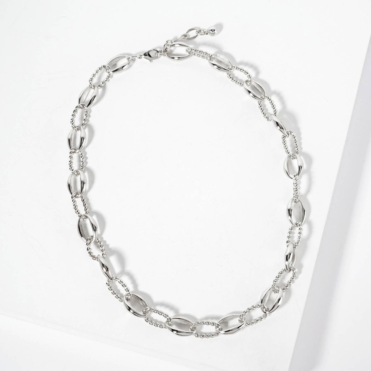 Rope-Texture Polished Brass Chain Necklace