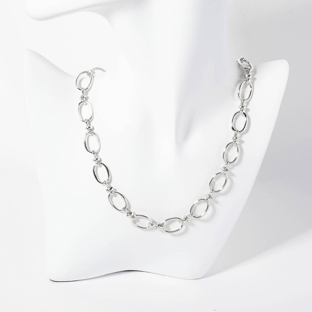 Oval-Shaped Polished Brass Chain Necklace