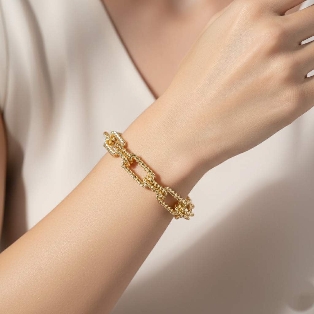 Twisted U-Link Chain Bracelet