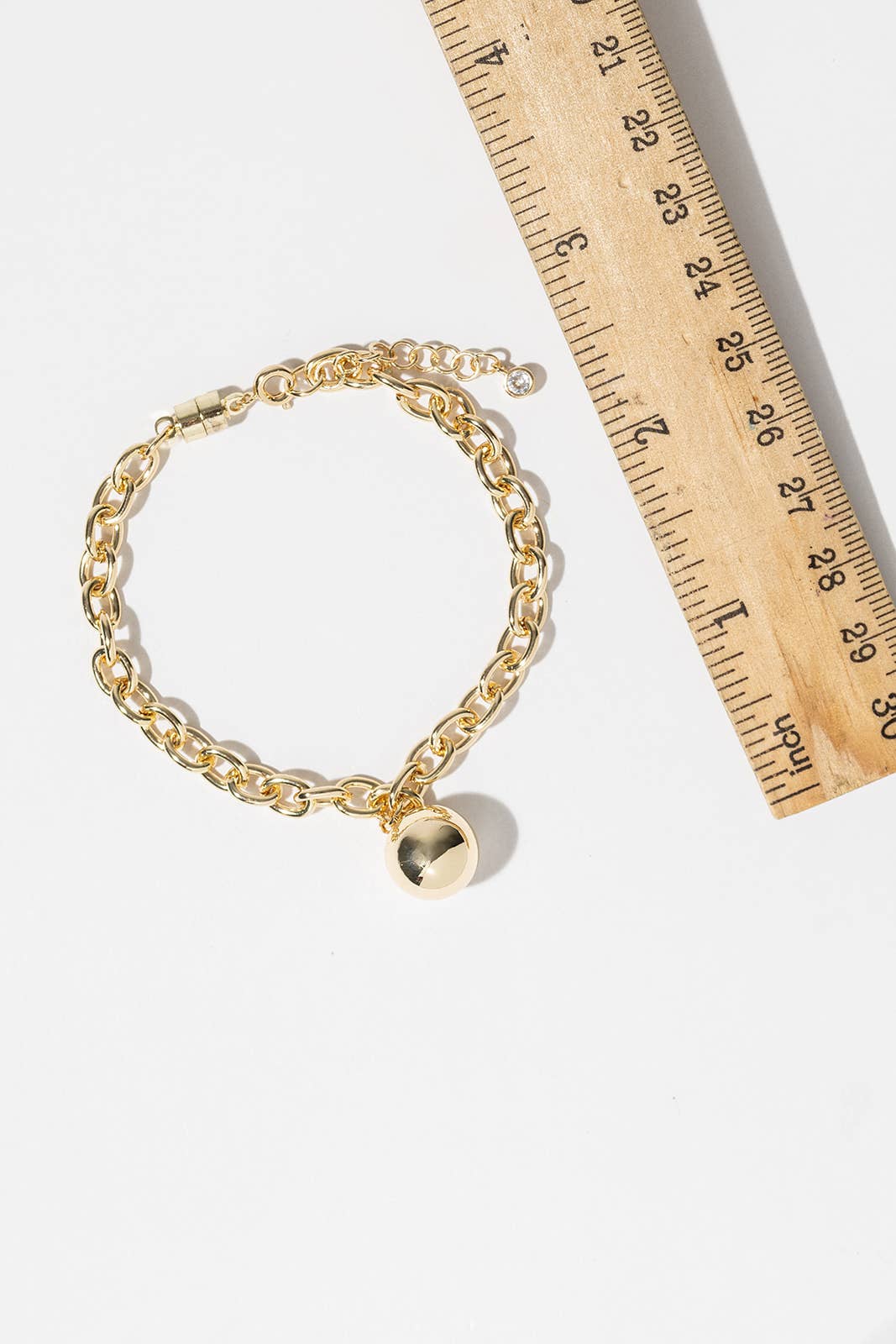 Minimalist Magnetic Clasp Link Bracelet with Spherical Ball