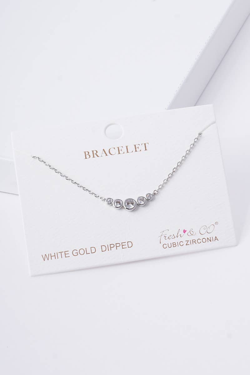 Graduated Bezel-Set Cubic Zirconia Chain Bracelet