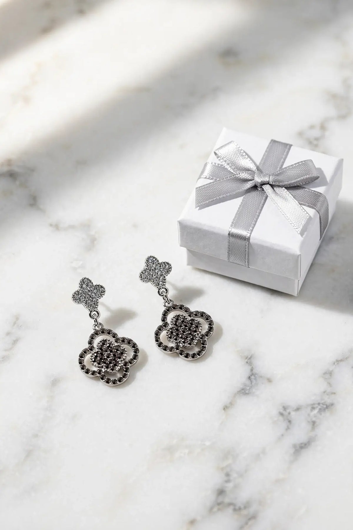 Crystal Clover Drop Earrings – Pavé Quatrefoil Dangle, Gold