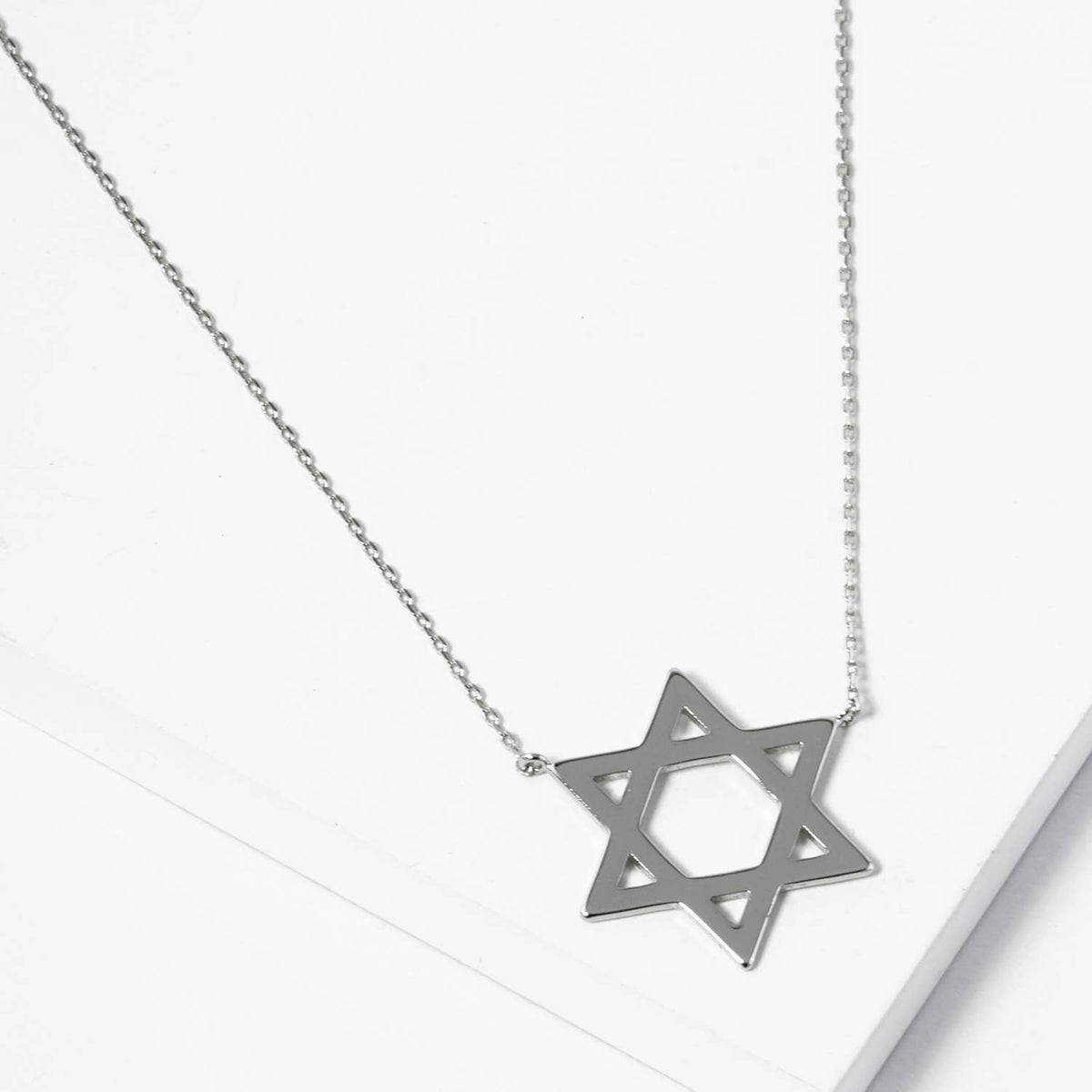 Minimalist Star of David Outline Pendant Necklace