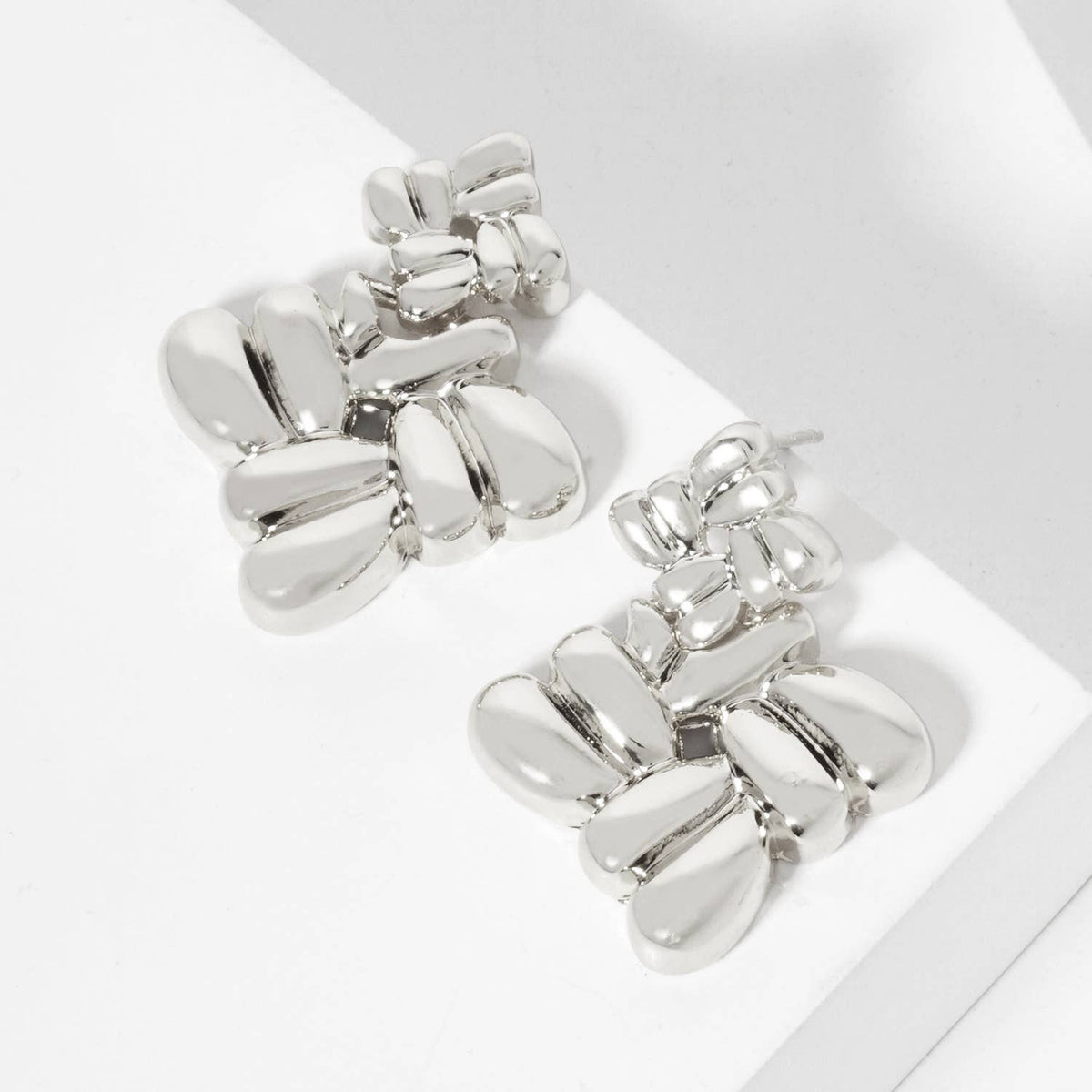 Polished Two Interconnected Diamond-Shaped Design Earrings