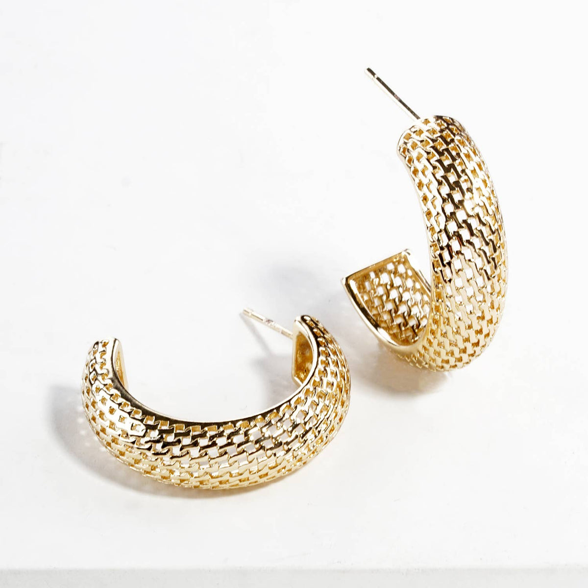 Geometric Spiral Grid C-Shape Hoop Earrings