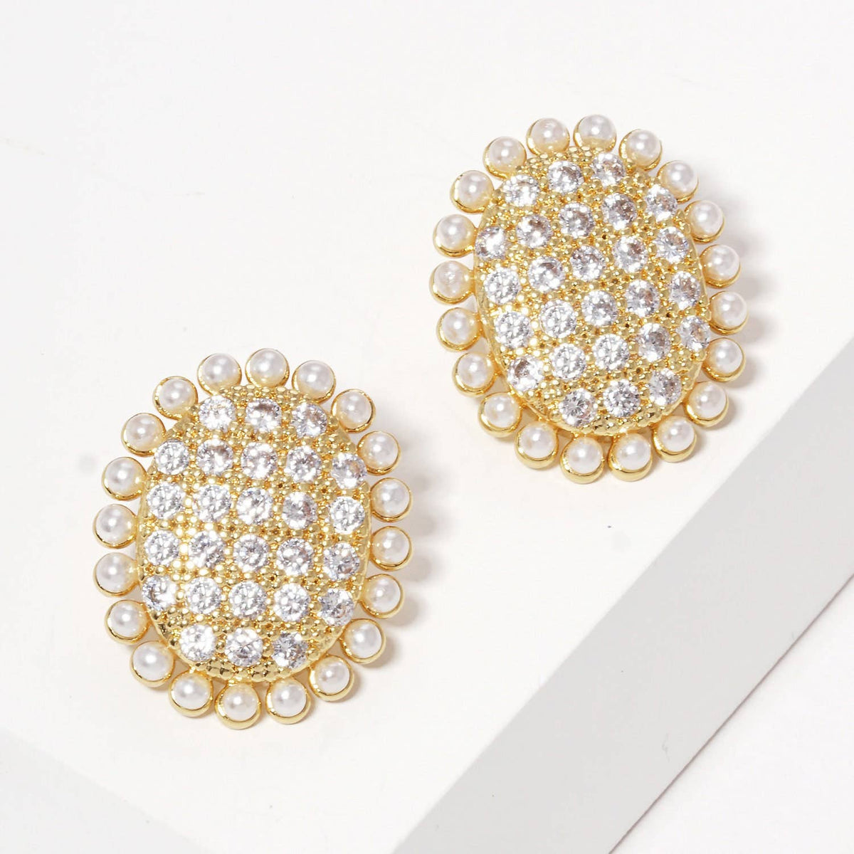 Freshwater Pearl Outline Stud Earrings