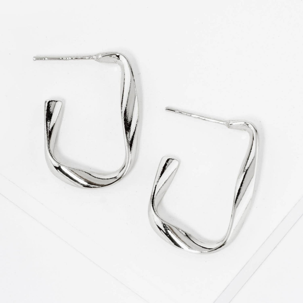18K GOLD DIPPED 25MM TWIST RECTANGLE HOOP EARRINGS
