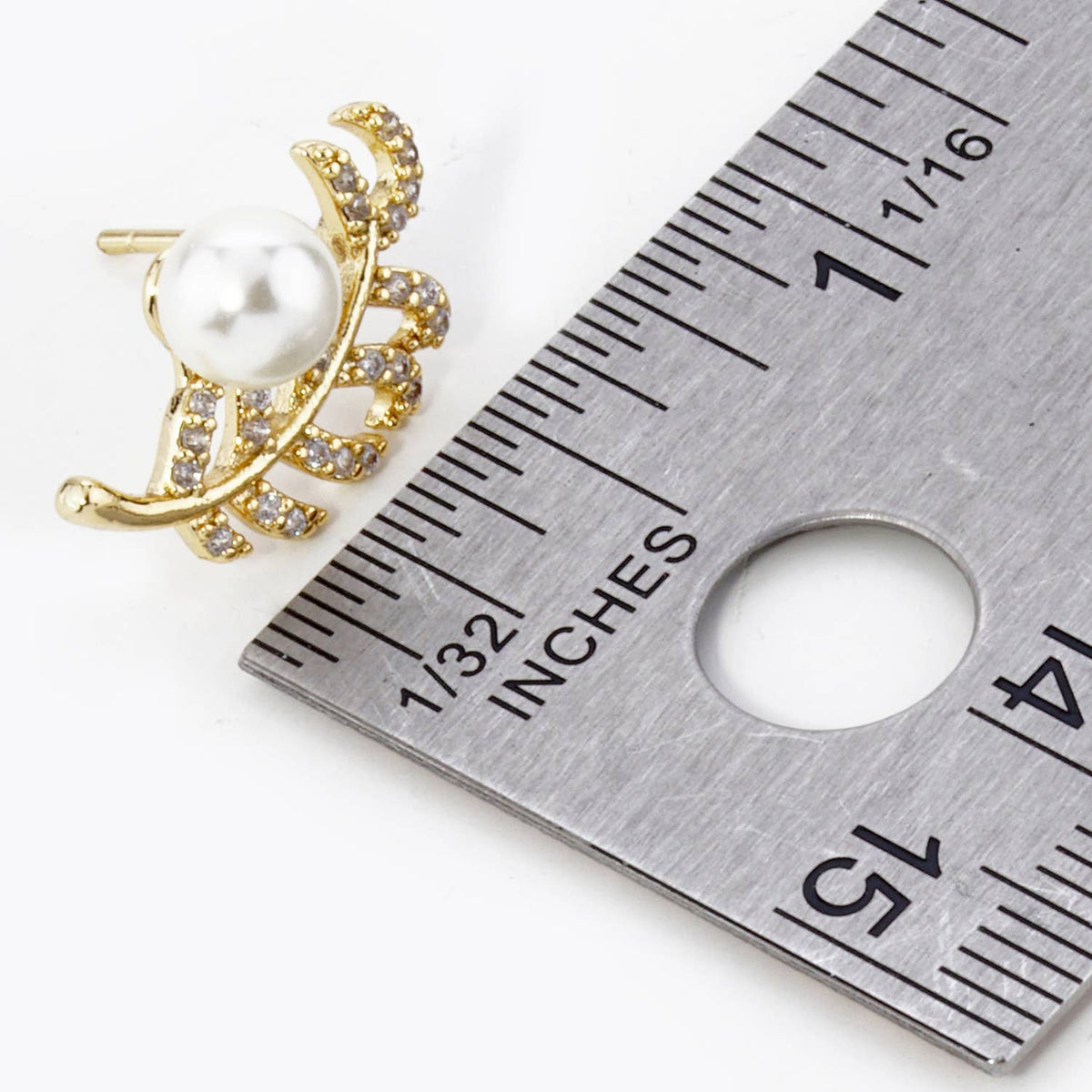 CUBIC ZIRCONIA FEATHER AND PEARL STUD EARRINGS