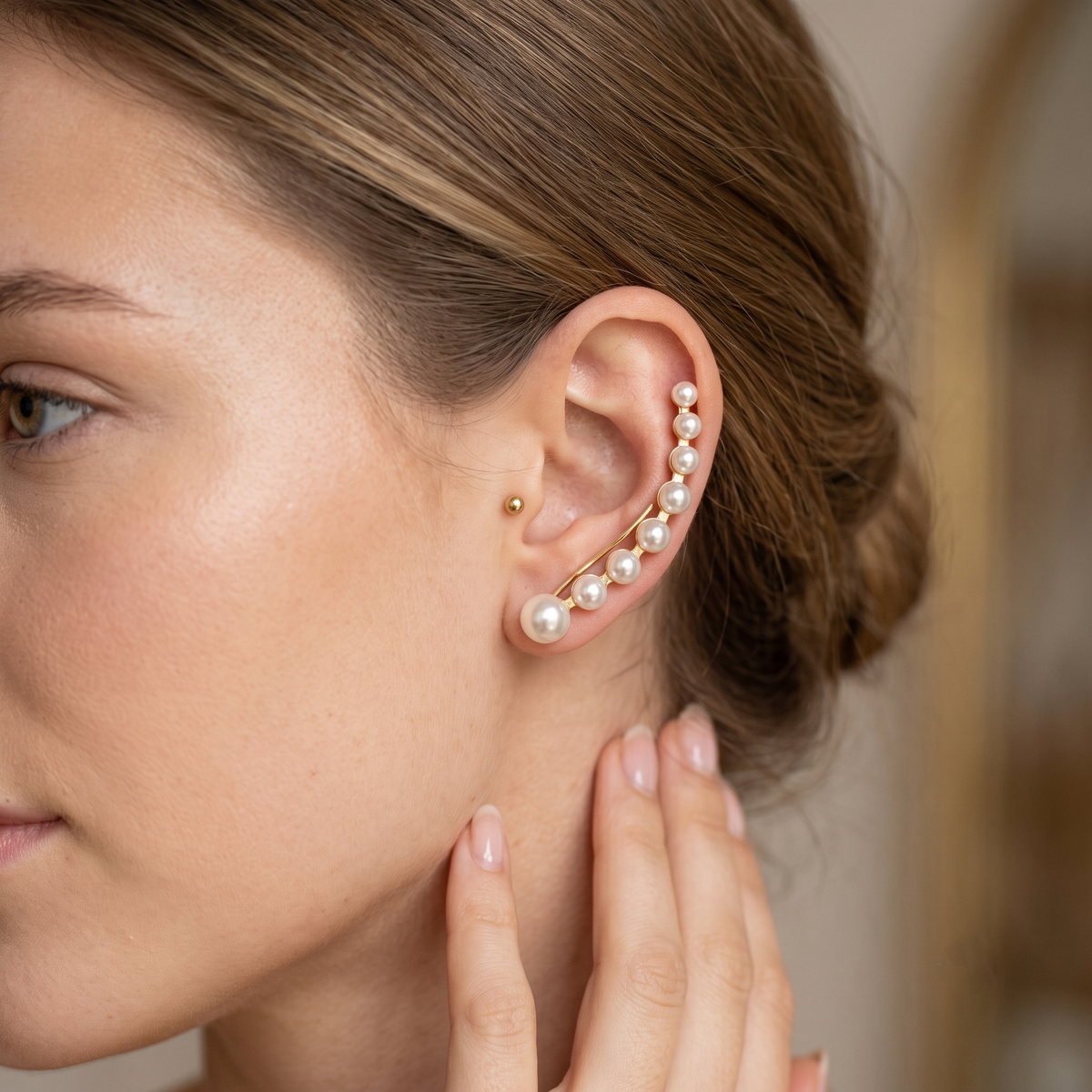 Graduated Pearl Ear Crawlers