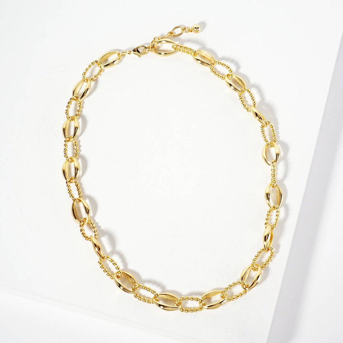 Rope-Texture Polished Brass Chain Necklace