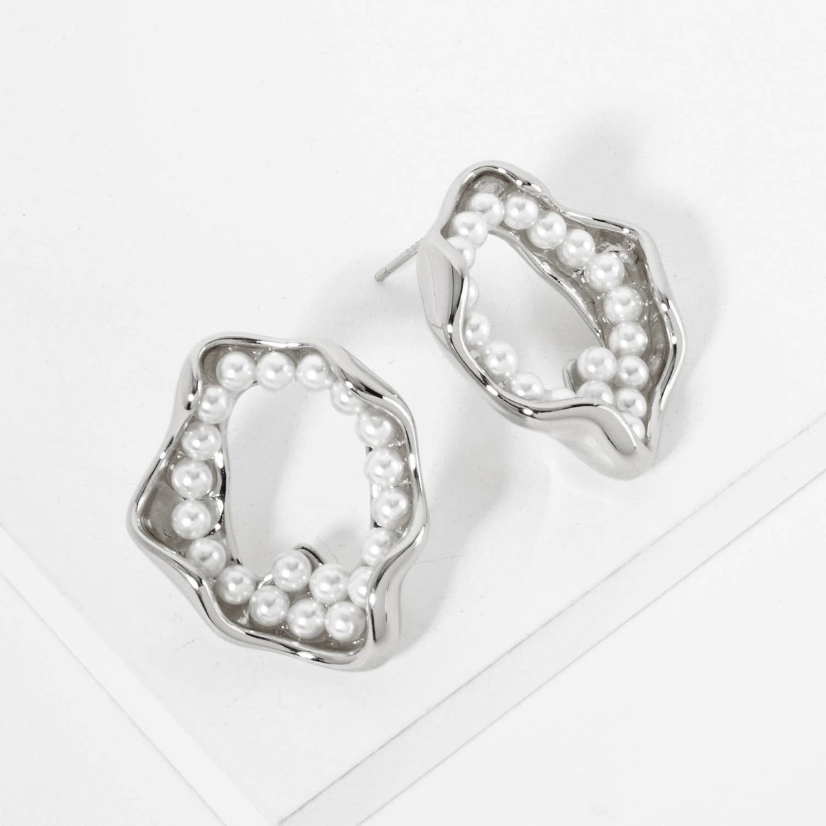 18K Gold Dipped Pearl Beaded Organic Circle Post Earrings