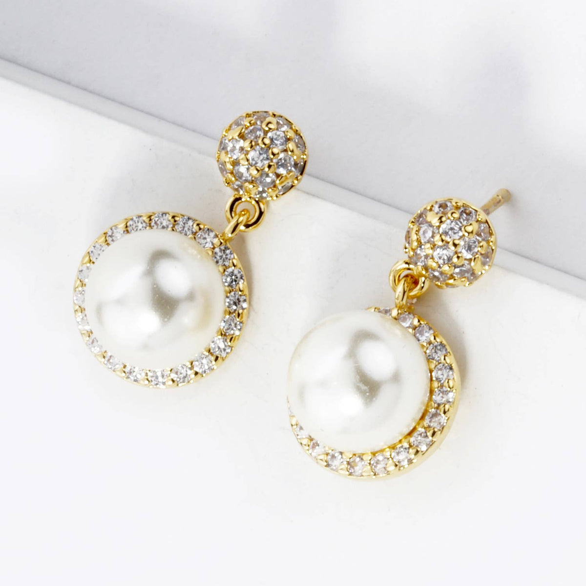 18K Gold Dipped Micro Pave Set Cubic Zirconia 7mm Pearl .