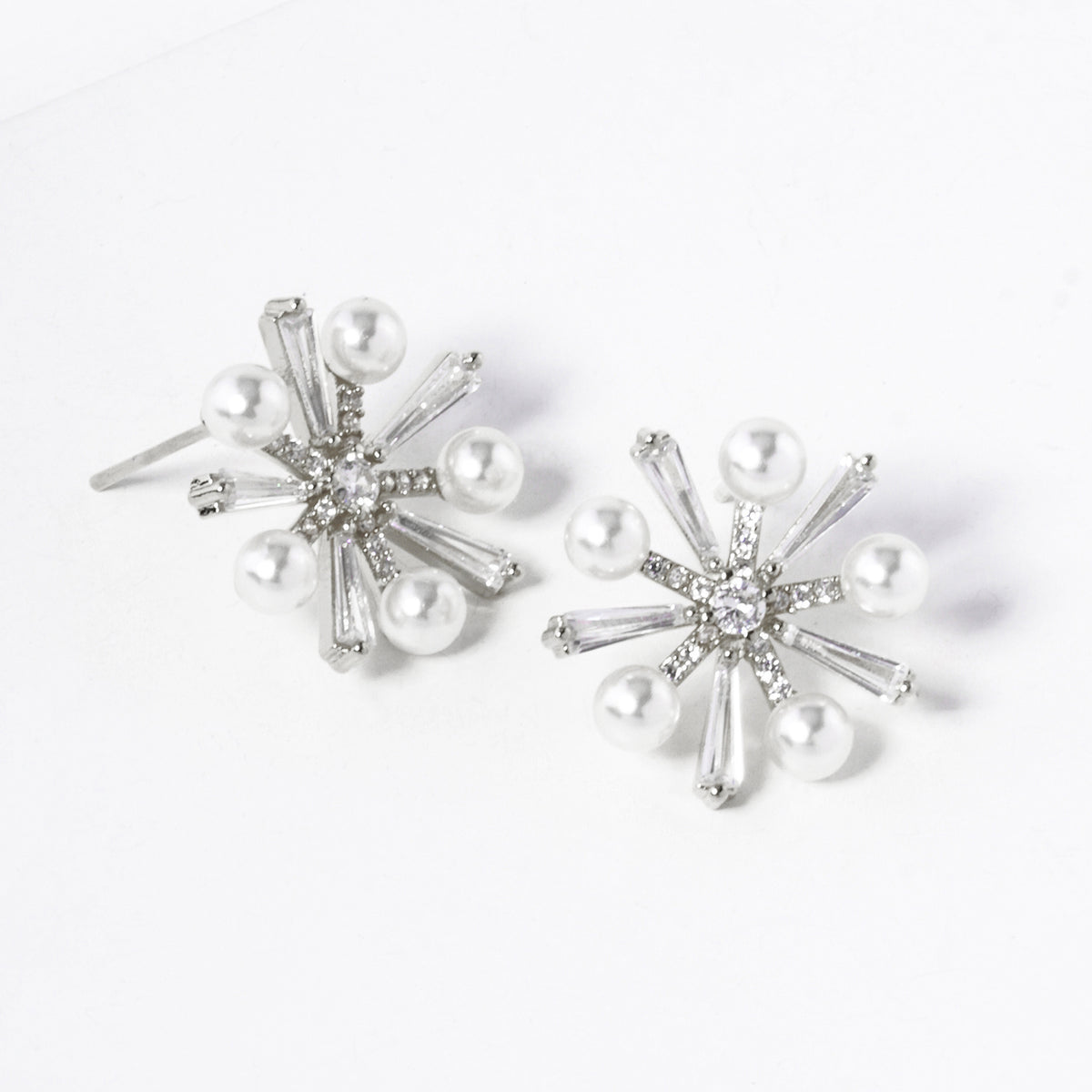 Radiating Flower Stud Earrings | BE327 — BE327RWH.JPG