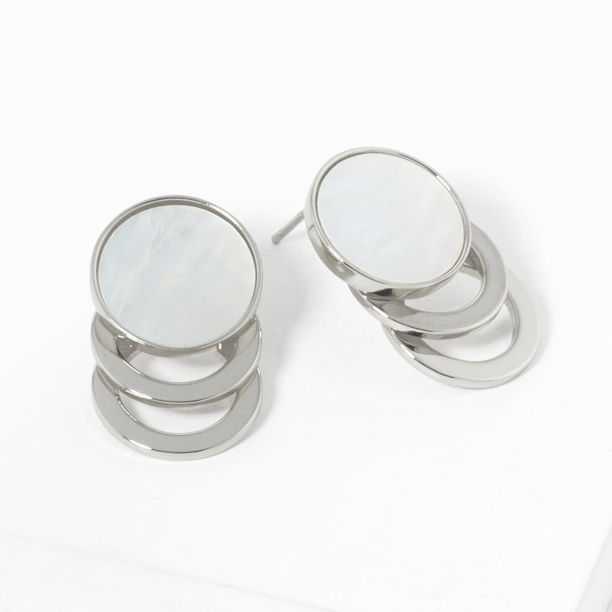 Round White-Center Double Loop Earrings | BE335 — BE335RWH.JPG
