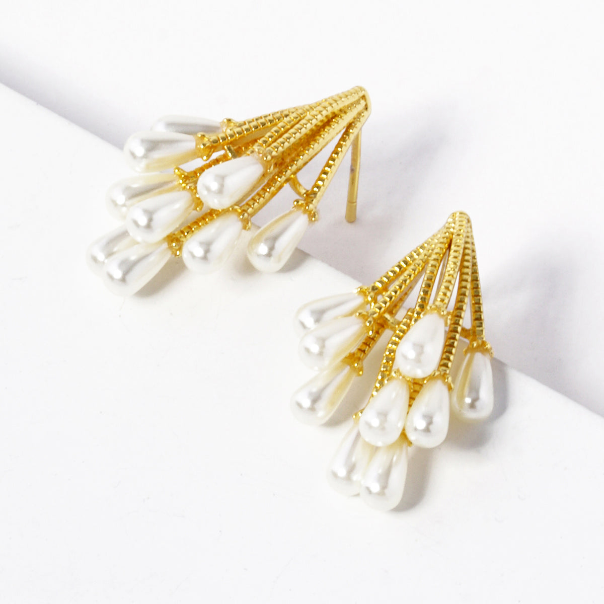 Branching Fringe Earrings with White Tips | BE337 — BE337GCM.jpg