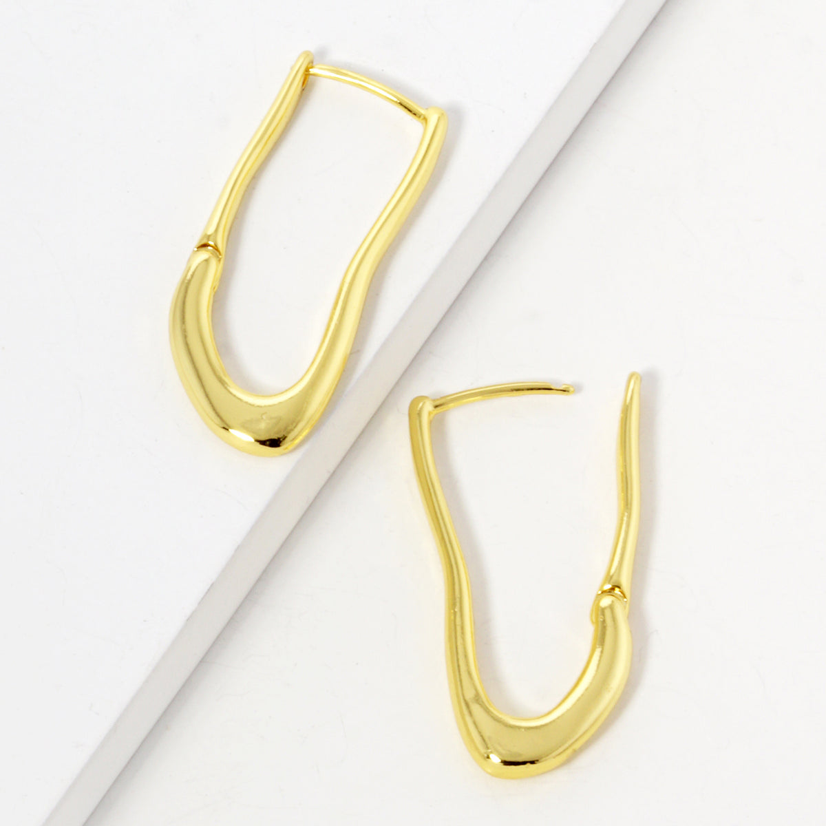 BE341 Elongated U-Shaped Hoop Earrings - BE341G.jpg