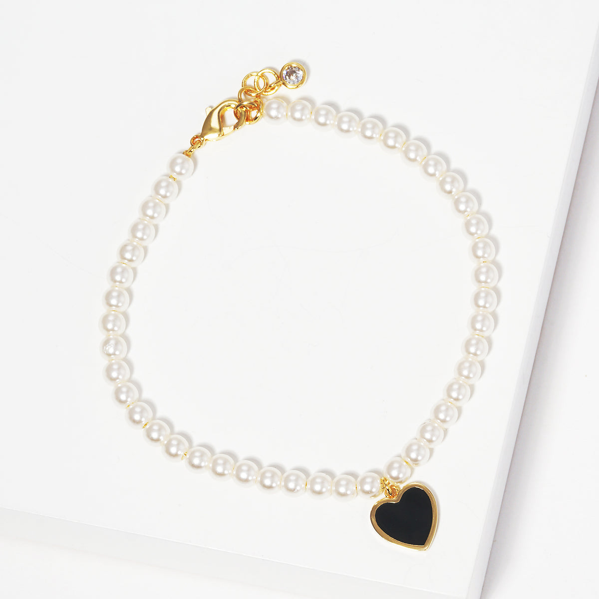 Enamel Heart Pearl Beaded Bracelet — PB2508