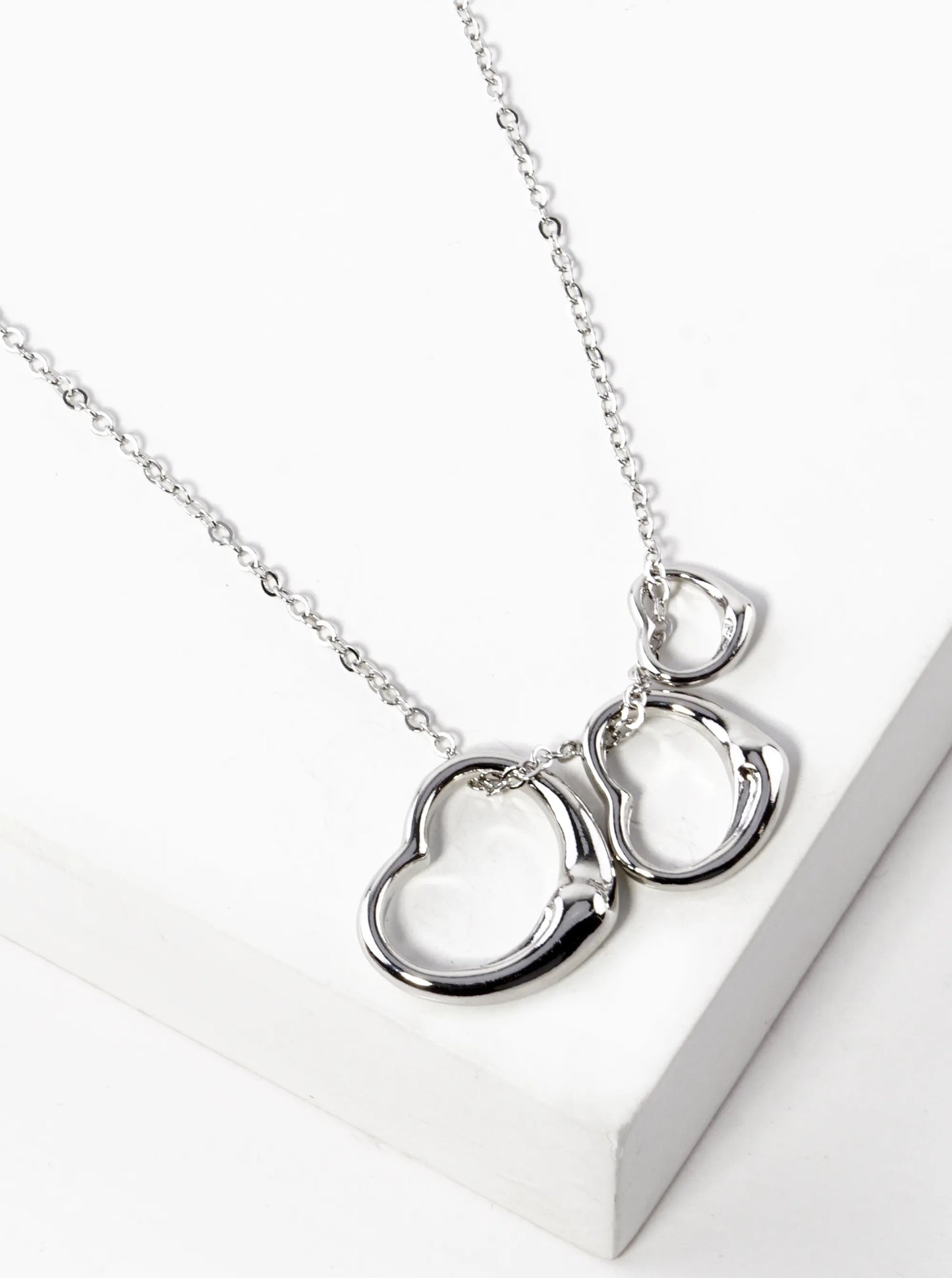 Polished Metal Three Hearts Pendant Necklace