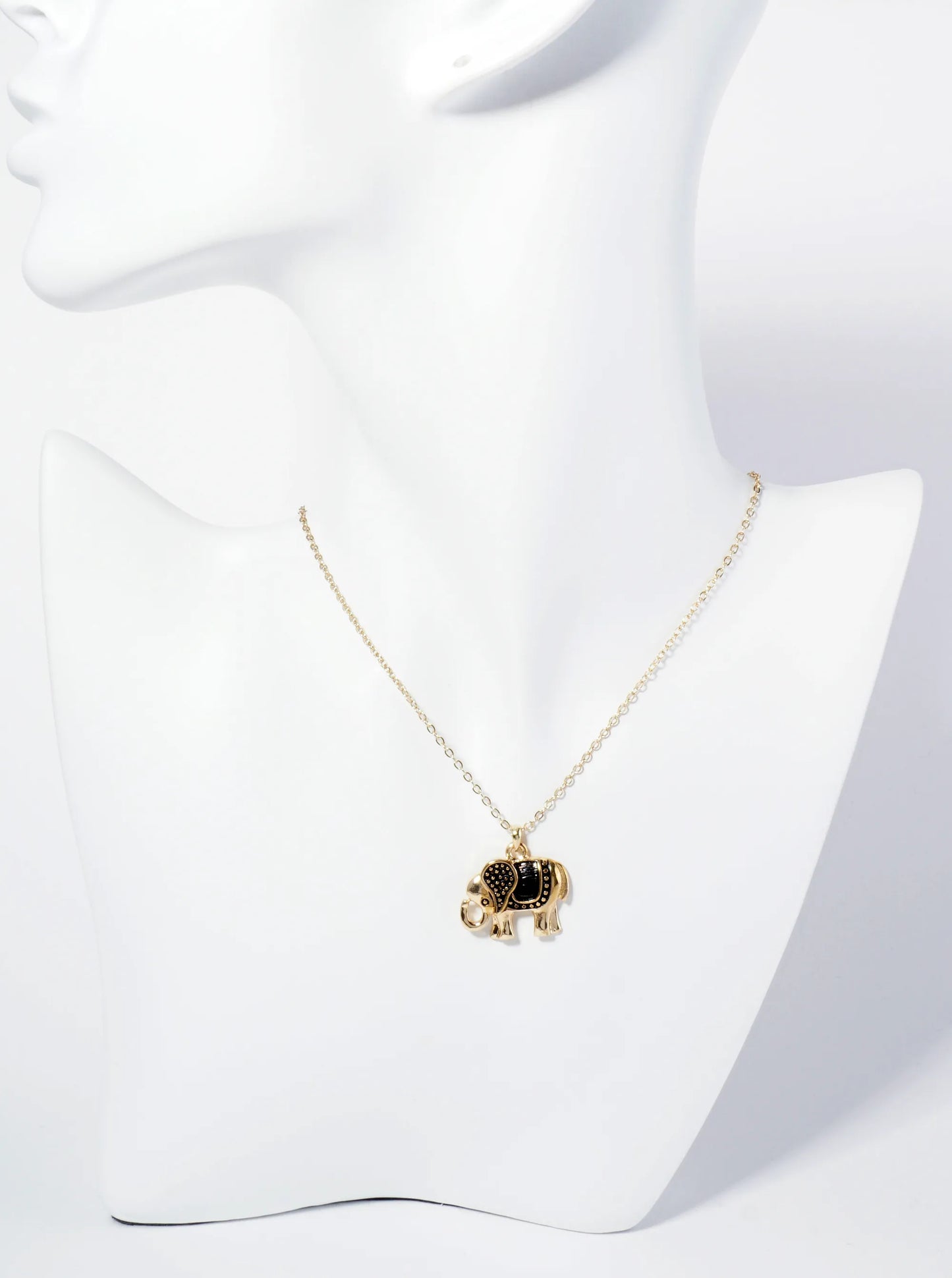 Vintage Metal Elephant Pendant Necklace