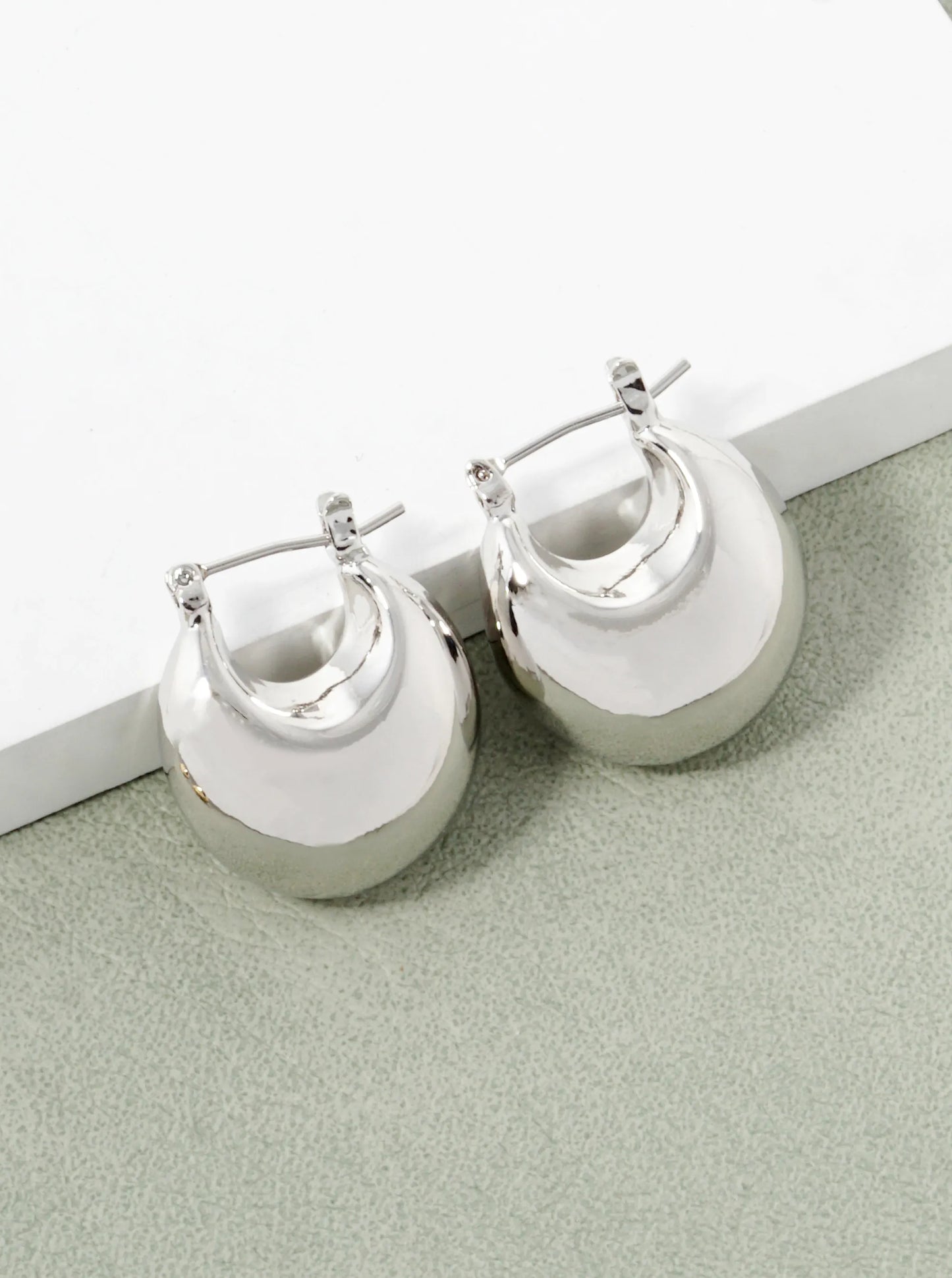 18k Gold Dipped 20mm Hollow Bold Hoop Earrings