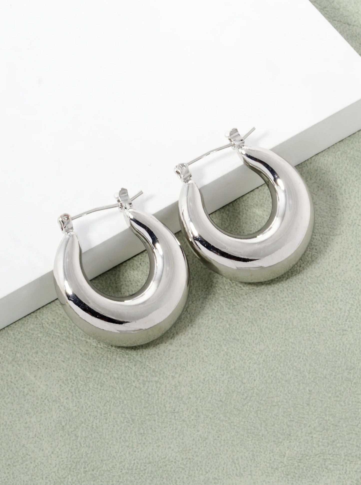 18k Gold Dipped 25mm Hollow Bold Hoop Earrings