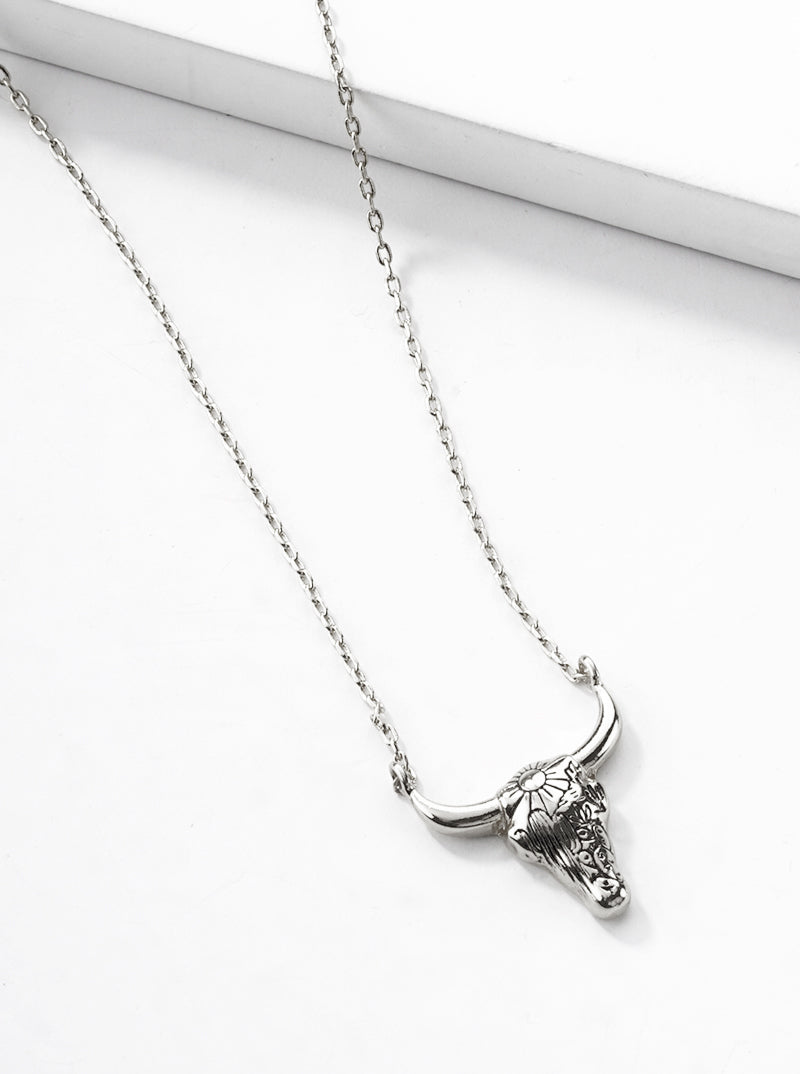 18K Gold Dipped Picturesque Scene Engraved Bull Head Pendant Necklace