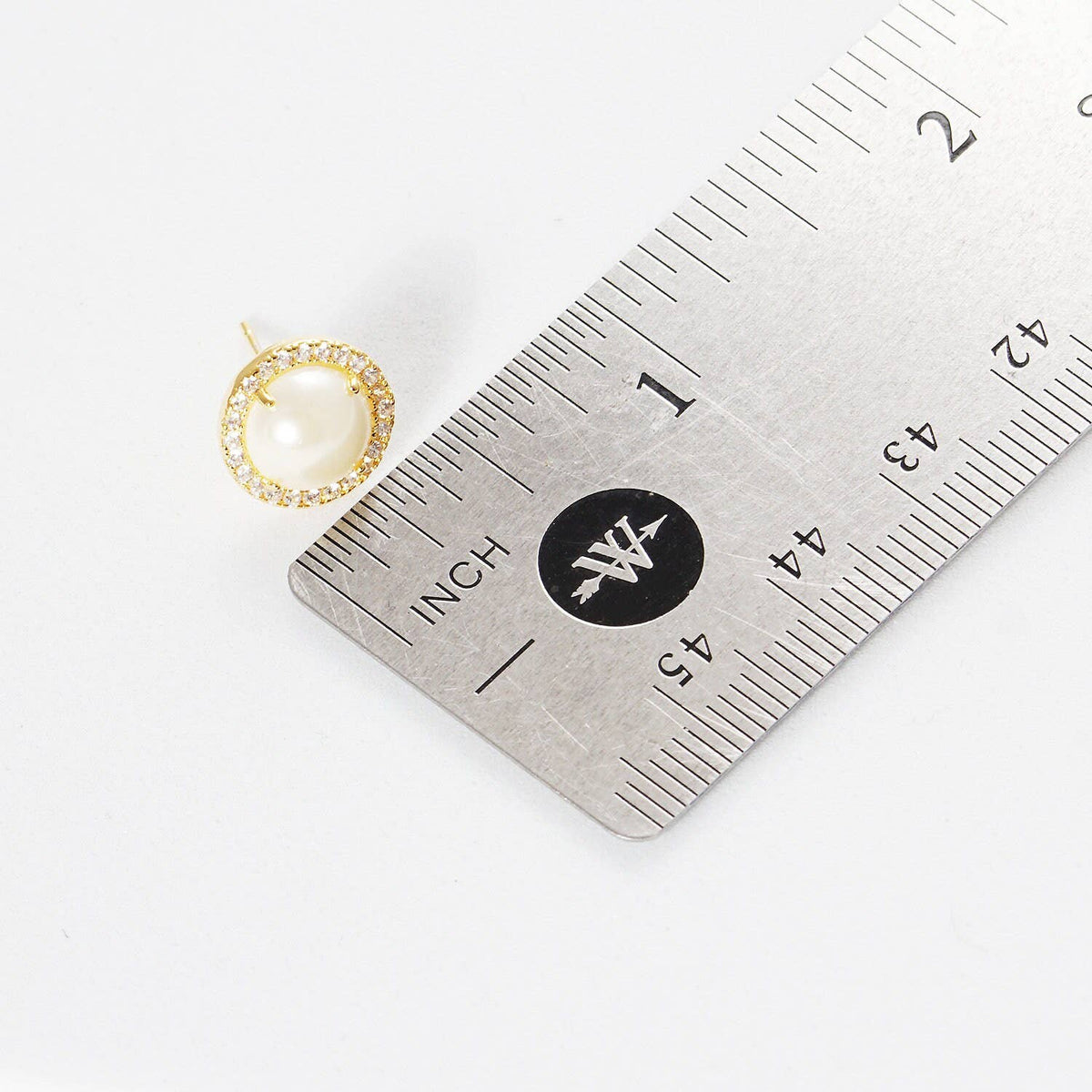Gold Freshwater Halo Pearl Stud Earrings
