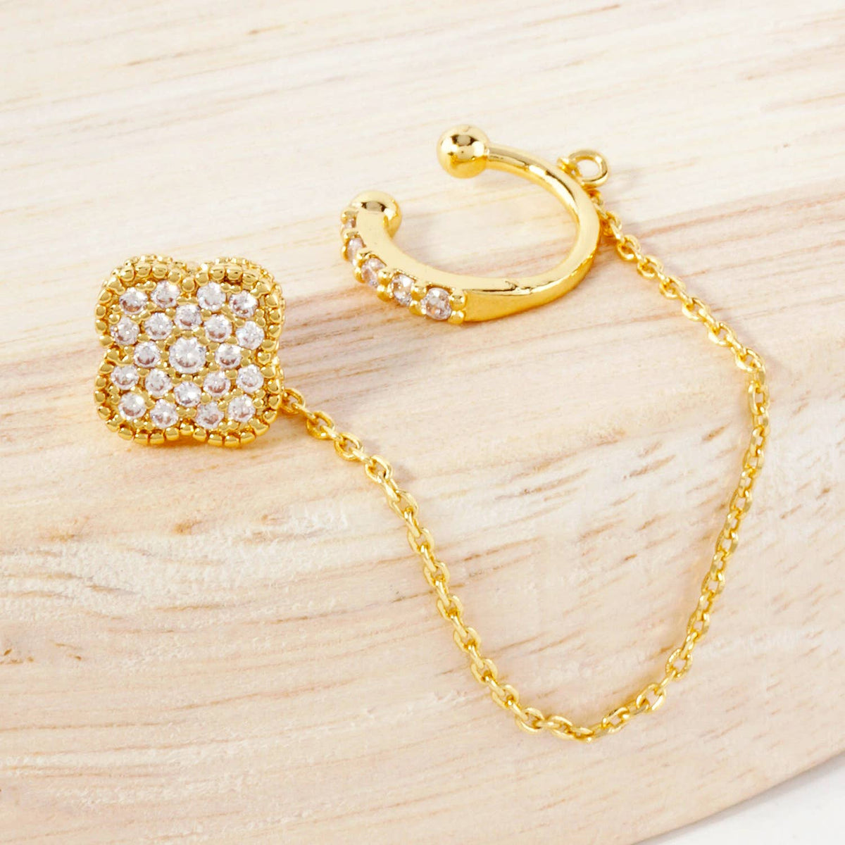 Quatrefoil Stud and Ear Cuff Drape Chain Earring Set