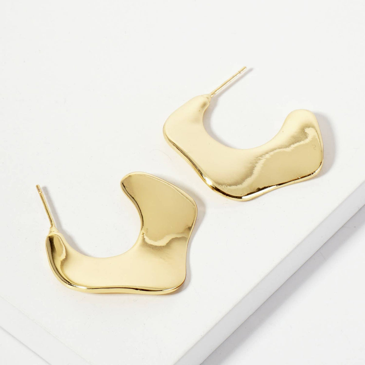 Polished 25mm Wavy Organic 18K-Gold-Dipped Hoop Earrings