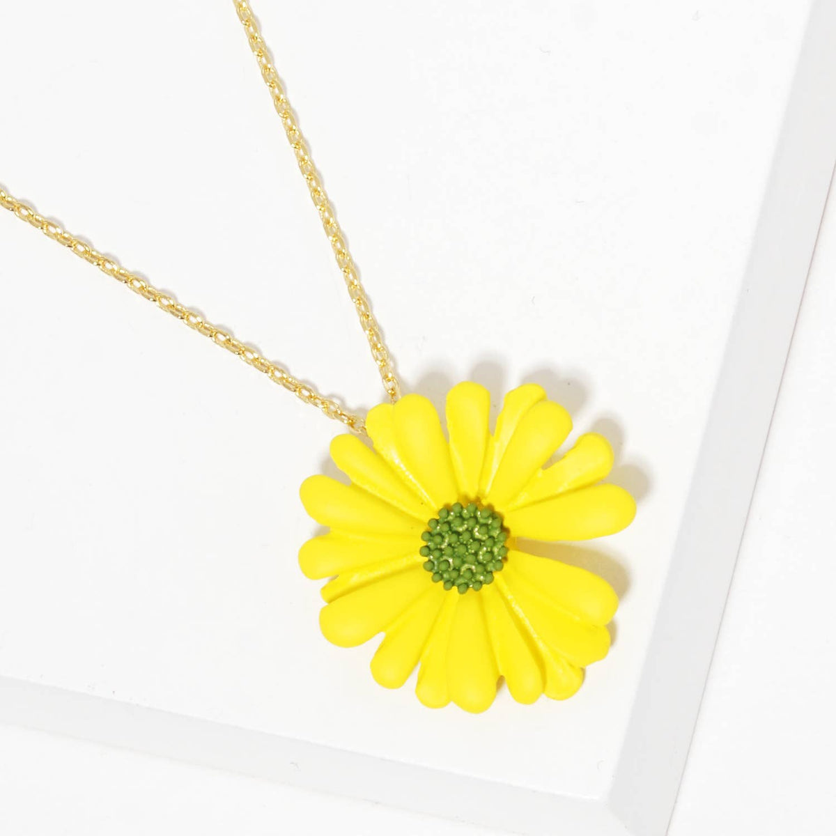 Daisy Charm Necklace