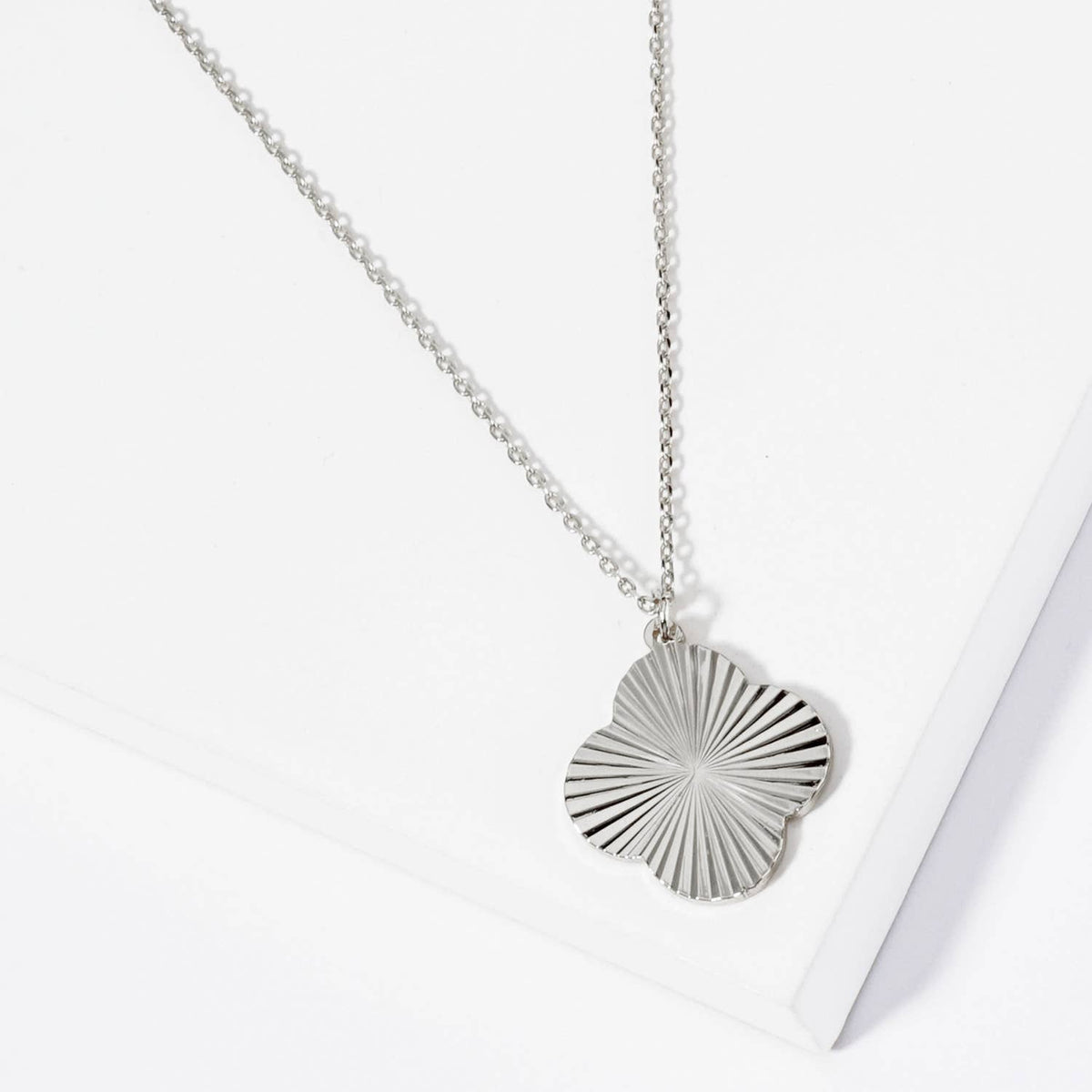 Sunburst Texture Quatrefoil Pendant Brass Necklace